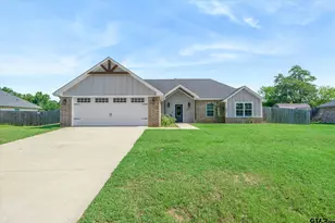 677 Oklahoma, Van, TX 75790 - Photo 1