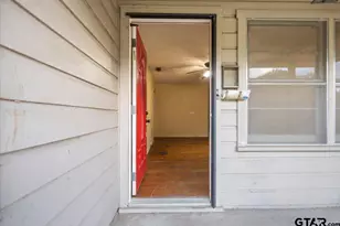 2105 Glenbrook Dr, Tyler, TX 75701 - Photo 3