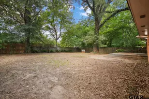 2105 Glenbrook Dr, Tyler, TX 75701 - Photo 19