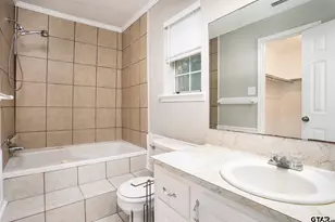 9691 US Hwy 259 N, Overton, TX 75684 - Photo 17
