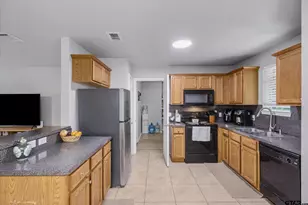 9165 Stonecreek Dr, Tyler, TX 75703 - Photo 13