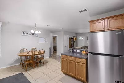 9165 Stonecreek Dr, Tyler, TX 75703 - Photo 15