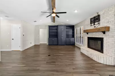 2209 Monica Ln, Palestine, TX 75803 - Photo 7