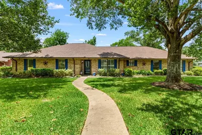 2209 Monica Ln, Palestine, TX 75803 - Photo 1