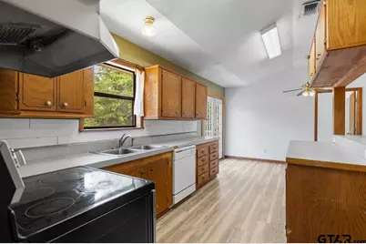 12255 County Road 313 E, Tyler, TX 75708 - Photo 15