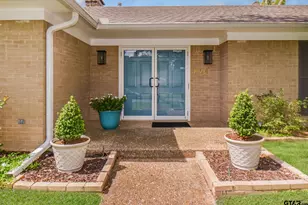 824 Pinedale Pl, Tyler, TX 75701 - Photo 5