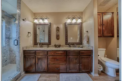 2706 Woodhaven Ct, Longview, TX 75605 - Photo 9