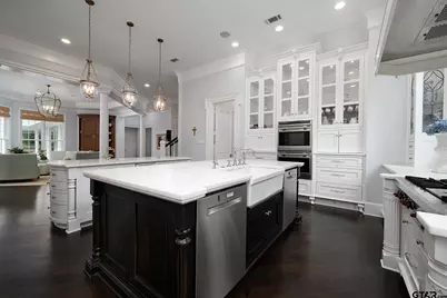 211 Saddle Creek Drive, Tyler, TX 75703 - Photo 13