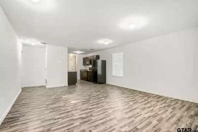 1221 N Whitten Ave, Tyler, TX 75702 - Photo 5
