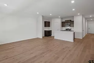 1940 Freeman St, Tyler, TX 75704 - Photo 9
