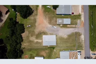2000 E Murchison St, Palestine, TX 75801 - Photo 37
