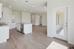1948 Freeman St, Tyler, TX 75704 - Photo 9