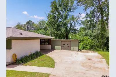 137 Gardner Dr, Palestine, TX 75803 - Photo 23