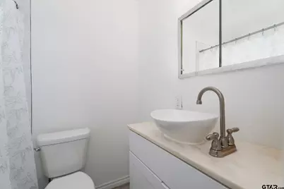 137 Gardner Dr, Palestine, TX 75803 - Photo 13