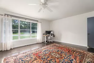 137 Gardner Dr, Palestine, TX 75803 - Photo 19
