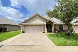 421 W Cumberland Road, Tyler, TX 75703 - Photo 1
