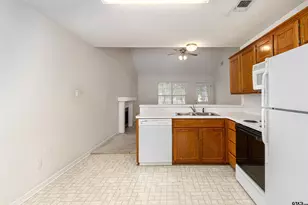 207 Pagosa Ln, Holly Lake Ranch, TX 75765 - Photo 5