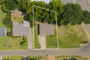 102 E Pirate Ave, Longview, TX 75604 - Photo 21