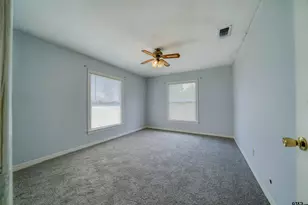 102 E Pirate Ave, Longview, TX 75604 - Photo 13