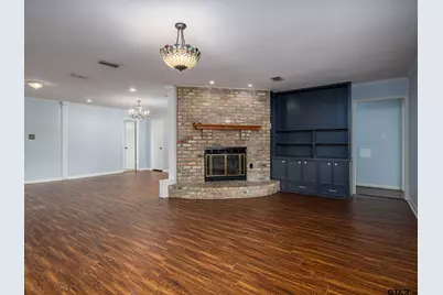 300 Robert E. Lee, Tyler, TX 75703 - Photo 9