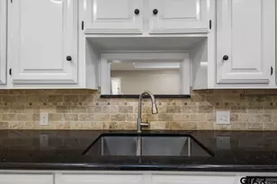 121 Crestview St, Chandler, TX 75758 - Photo 5