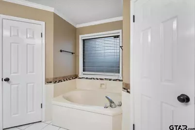 121 Crestview St, Chandler, TX 75758 - Photo 25