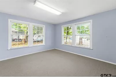 106 S College St, Lindale, TX 75771 - Photo 19