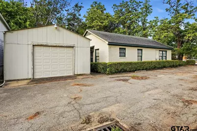 106 S College St, Lindale, TX 75771 - Photo 5