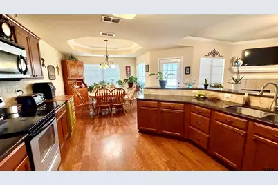 421 Cumberland Rd Unit 404, Tyler, TX 75703 - Photo 5