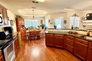 421 Cumberland Rd Unit 404, Tyler, TX 75703 - Photo 5