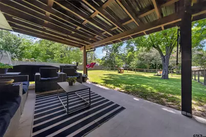 2425 Live Oak St, Jacksonville, TX 75766 - Photo 29