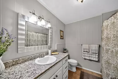 2425 Live Oak St, Jacksonville, TX 75766 - Photo 23