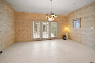 7402 Hollytree Dr, Tyler, TX 75703 - Photo 15