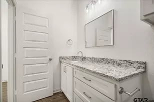 817 Boyd Ave, Tyler, TX 75701 - Photo 17