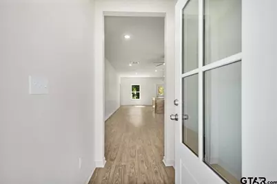 817 Boyd Ave, Tyler, TX 75701 - Photo 3