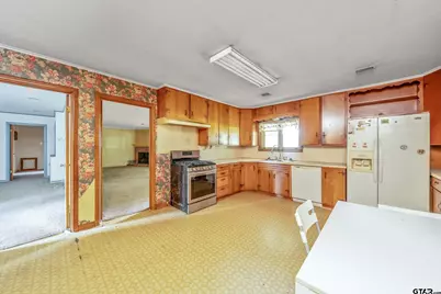 599 E Holley, Alba, TX 75410 - Photo 7