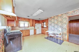 599 E Holley, Alba, TX 75410 - Photo 9