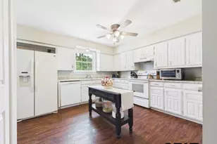 7574 St Hwy 64, Ben Wheeler, TX 75754 - Photo 9