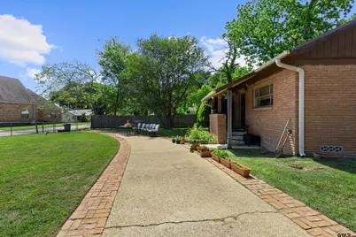 500 W Marshall, Gladewater, TX 75647 - Photo 3