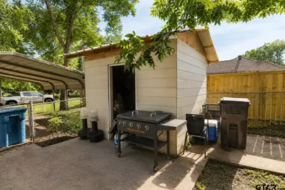 404 Monroe St, Jacksonville, TX 75766 - Photo 19