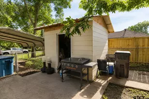 404 Monroe St, Jacksonville, TX 75766 - Photo 19