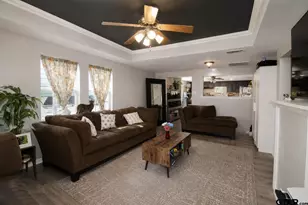 404 Monroe St, Jacksonville, TX 75766 - Photo 3