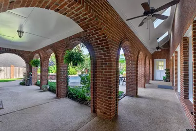 6401 Hollytree Circle, Tyler, TX 75703 - Photo 35