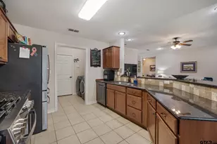 421 W Cumberland Rd, Tyler, TX 75703 - Photo 15