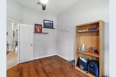 4601 Carlton Dr, Garland, TX 75043 - Photo 11