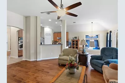 4601 Carlton Dr, Garland, TX 75043 - Photo 15