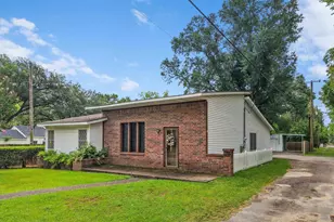 509 Park St, Gilmer, TX 75644 - Photo 11