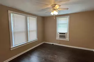 318 E South St, Lindale, TX 75771 - Photo 9