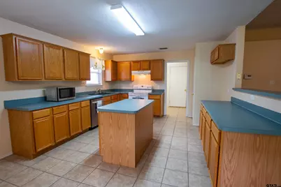 10759 Southern Trace Cir, Flint, TX 75762 - Photo 11
