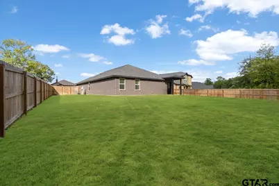 16134 Crossing Circle, Lindale, TX 75771 - Photo 37